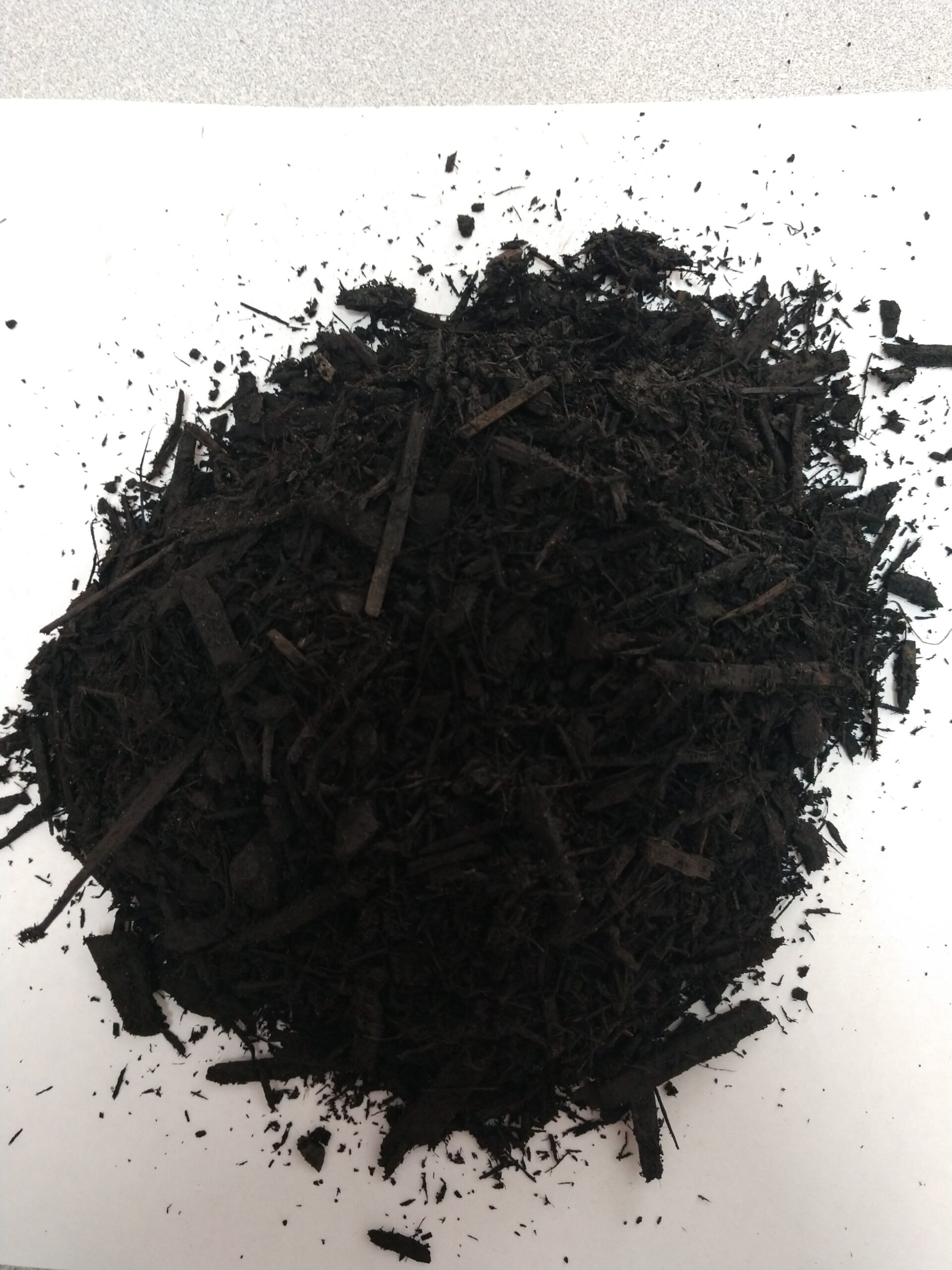 Everblack Bagged Mulch Columbus, OH | Kurtz Bros Central Ohio